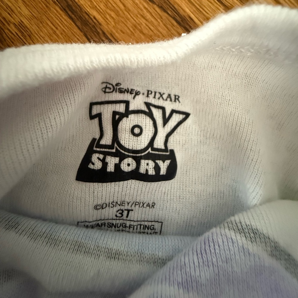 Woody and Buzz Toy Story Pajama Set 2T - Picture 3 of 3